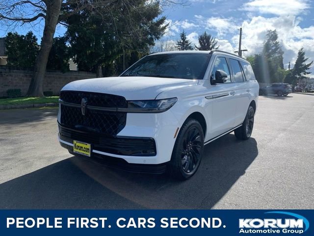 New 2026 Lincoln Navigator Reserve w/ Jet Appearance Package image 1