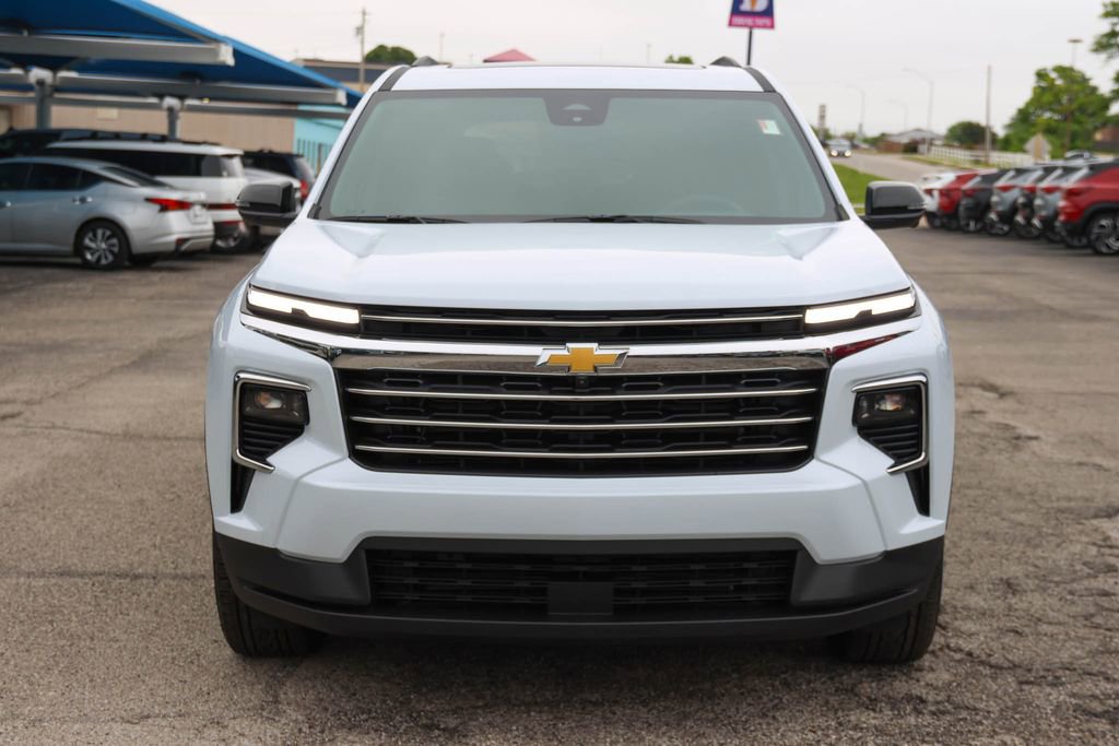 New 2026 Chevrolet Traverse LT FWD image 2