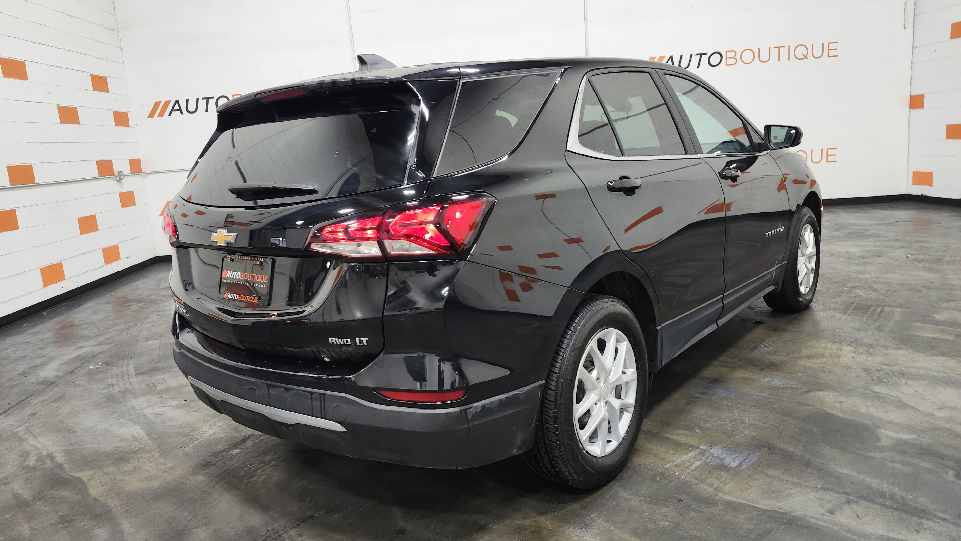 Used 2023 Chevrolet Equinox LT image 16