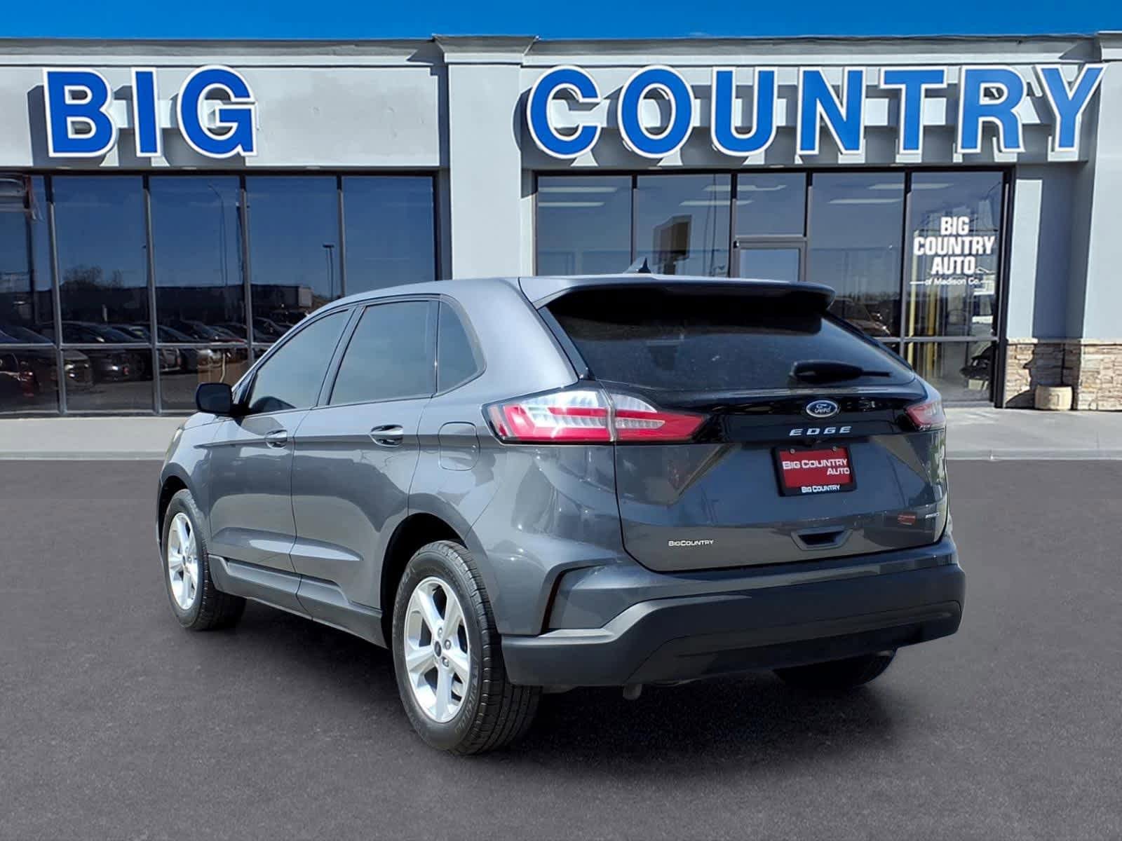 Used 2023 Ford Edge SE AWD/4WD image 3
