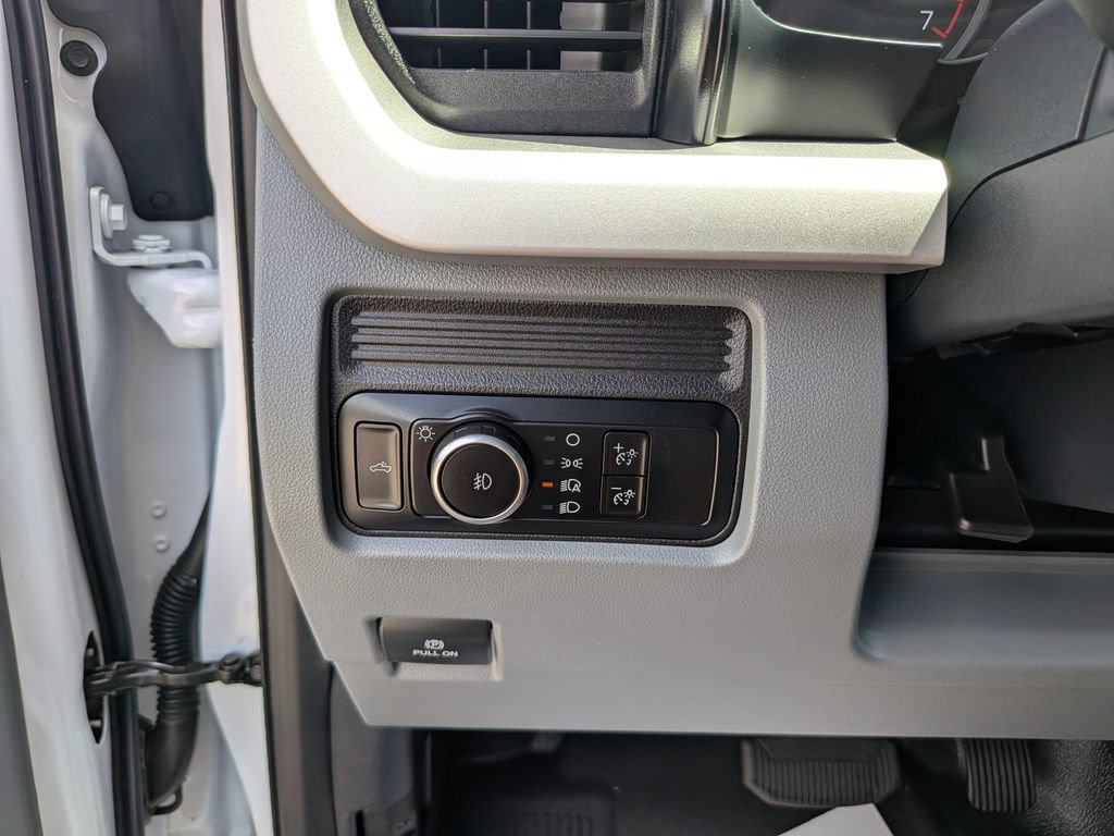 Used 2025 Ford F350 XL w/ XL Chrome Package RWD image 26