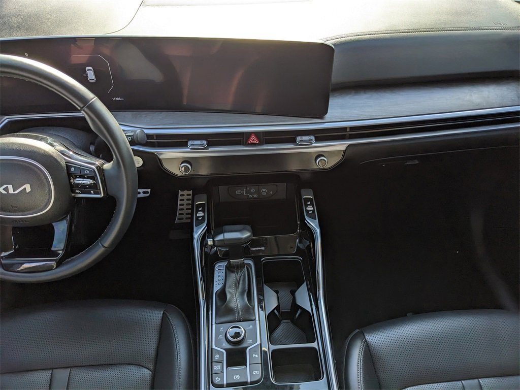 Certified 2024 Kia Sorento SX image 19