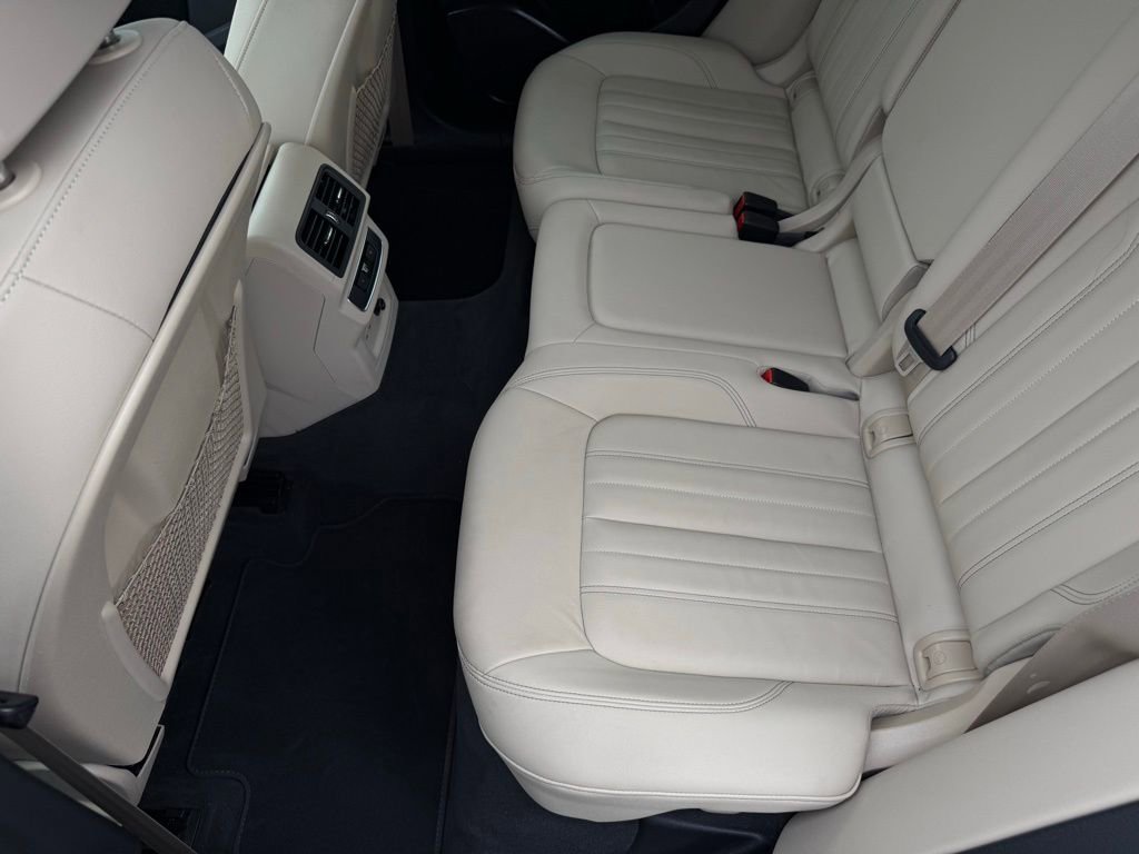 Used 2022 Audi Q5 2.0T Premium image 12