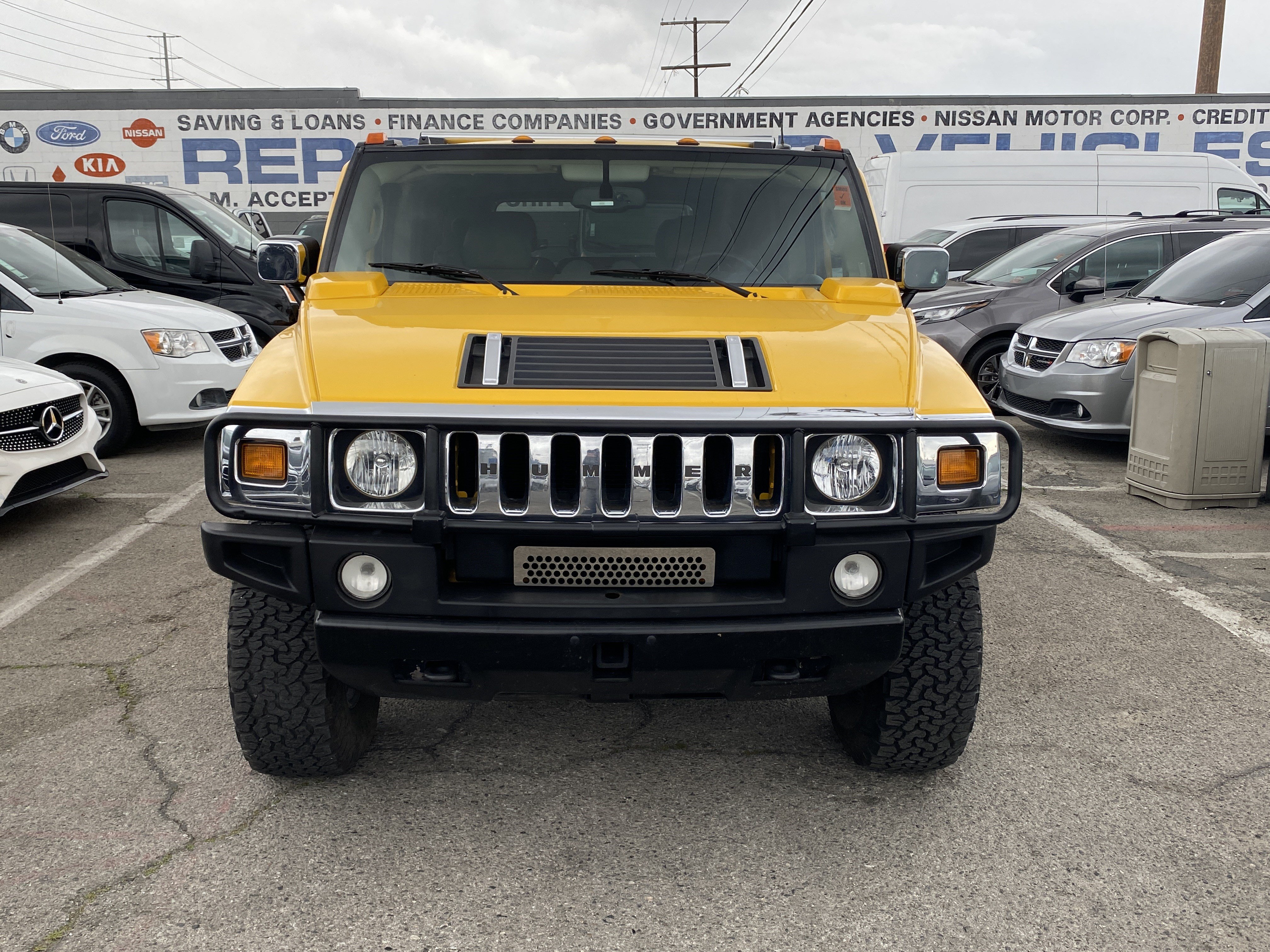 Used 2003 HUMMER H2 w/ Preferred Equipment Group AWD/4WD image 3