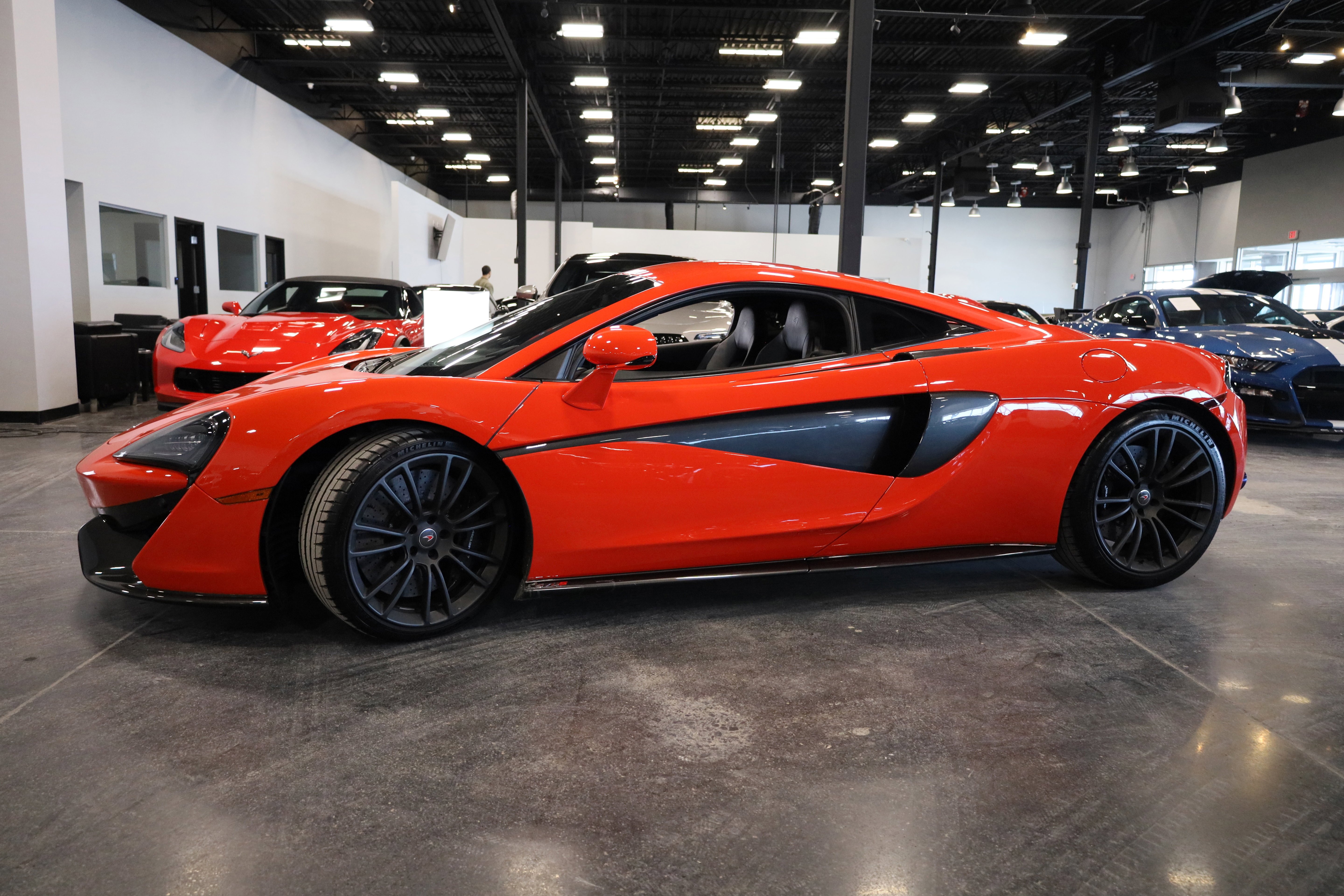 Used 2017 McLaren 570S Coupe image 8