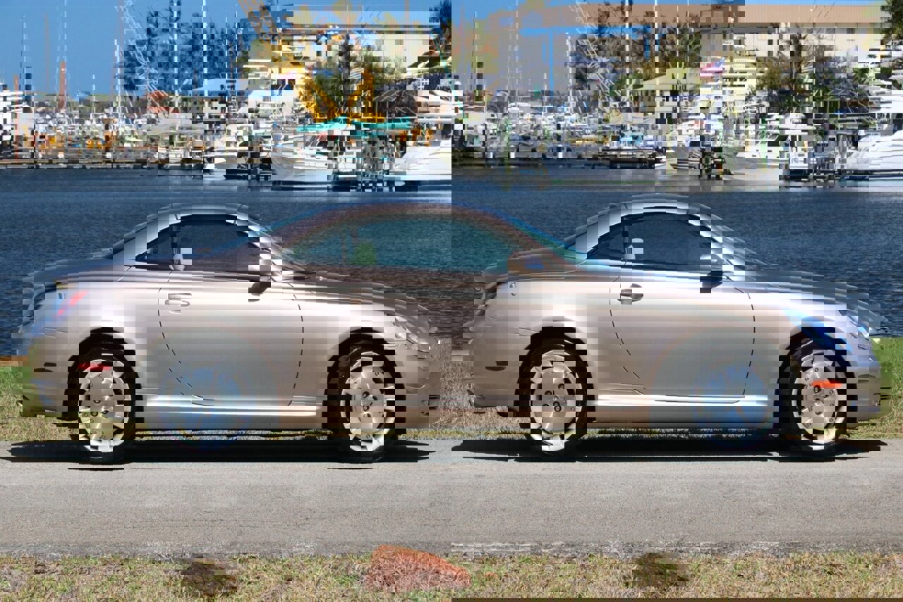 Used 2004 Lexus SC 430 Convertible image 7