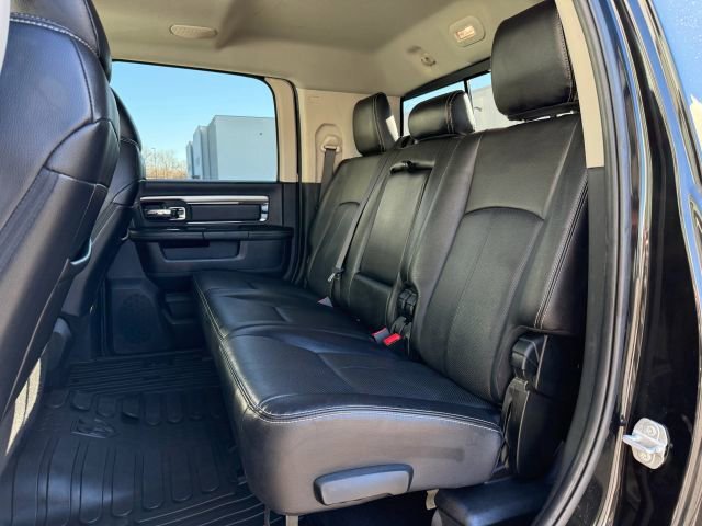 Used 2018 RAM 2500 Laramie w/ Sport Appearance Group image 19