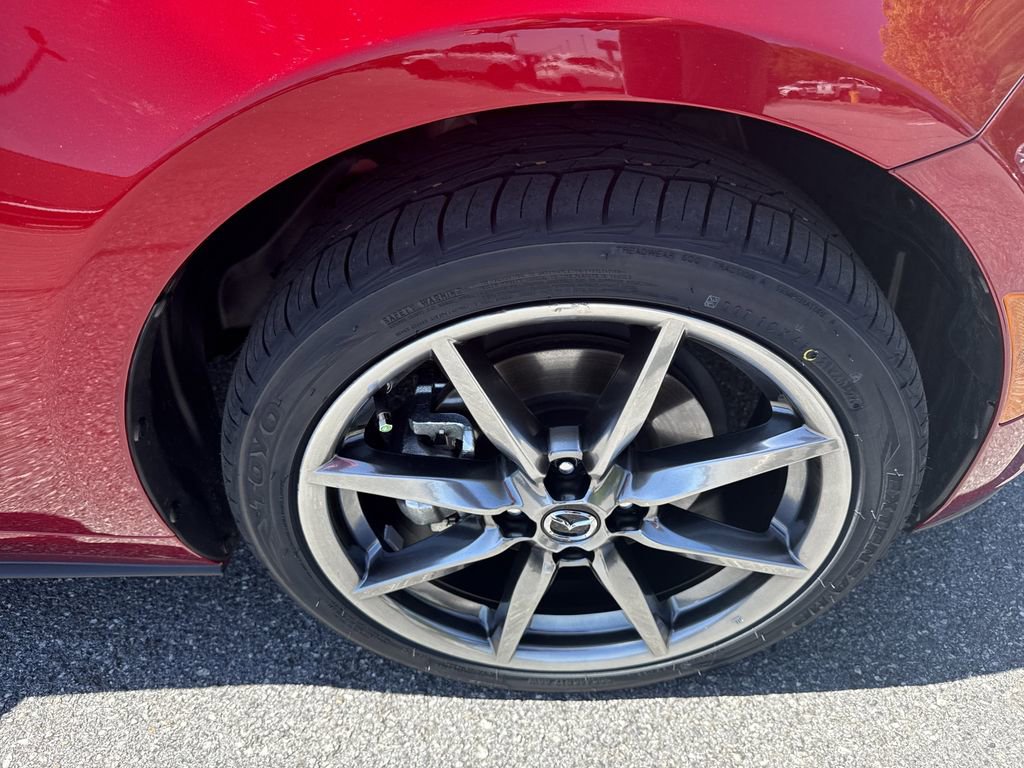 Used 2022 MAZDA MX-5 Miata Grand Touring w/ Weather Package RWD image 12