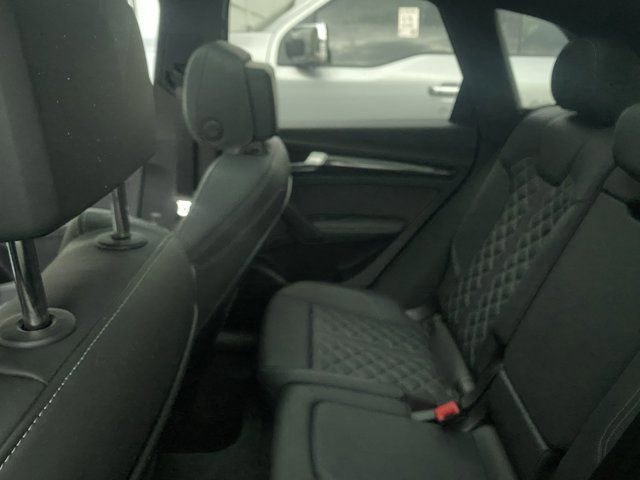 Used 2024 Audi SQ5 Premium Plus w/ Premium Plus Package image 8