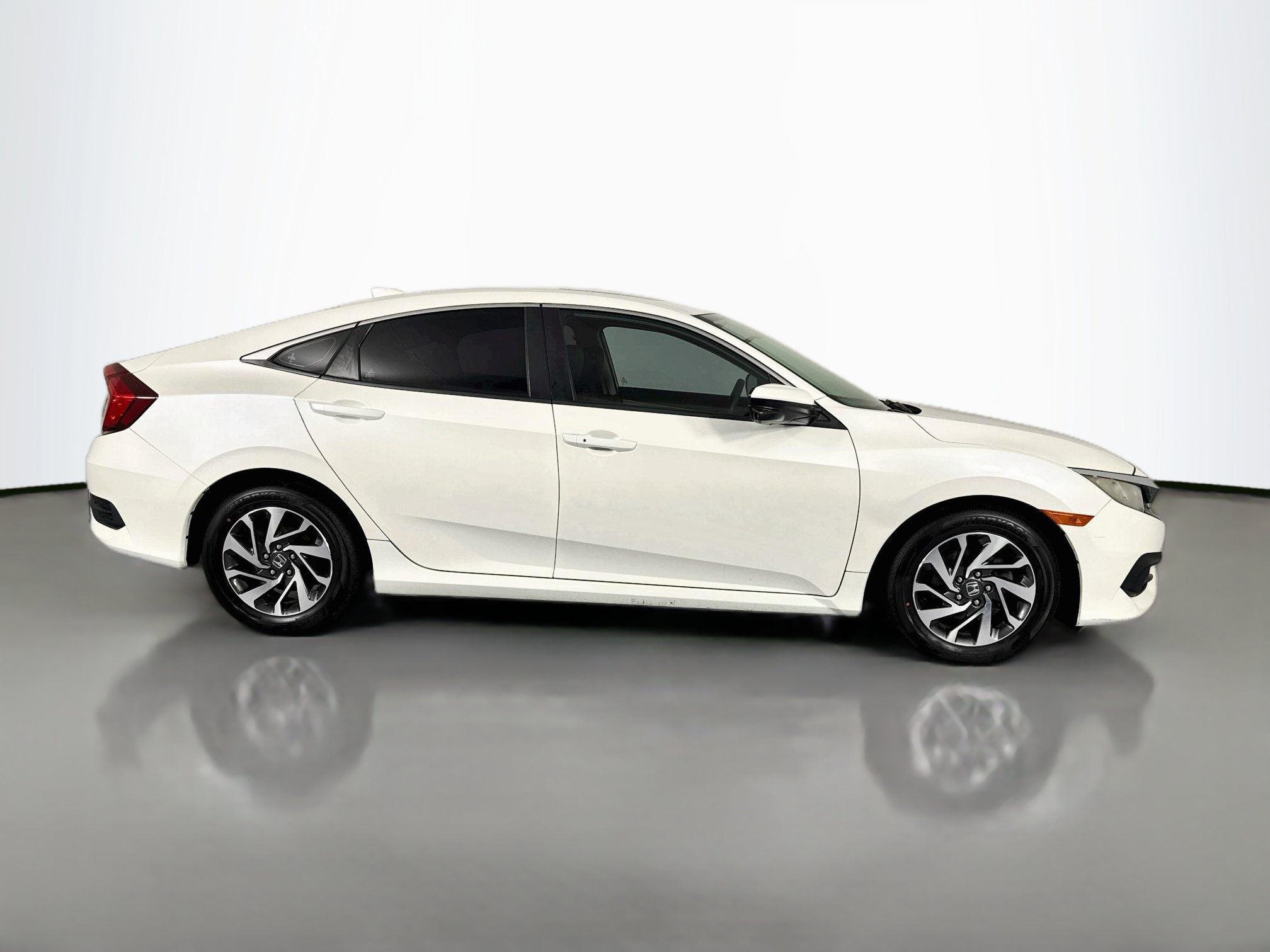 Certified 2017 Honda Civic EX image 4