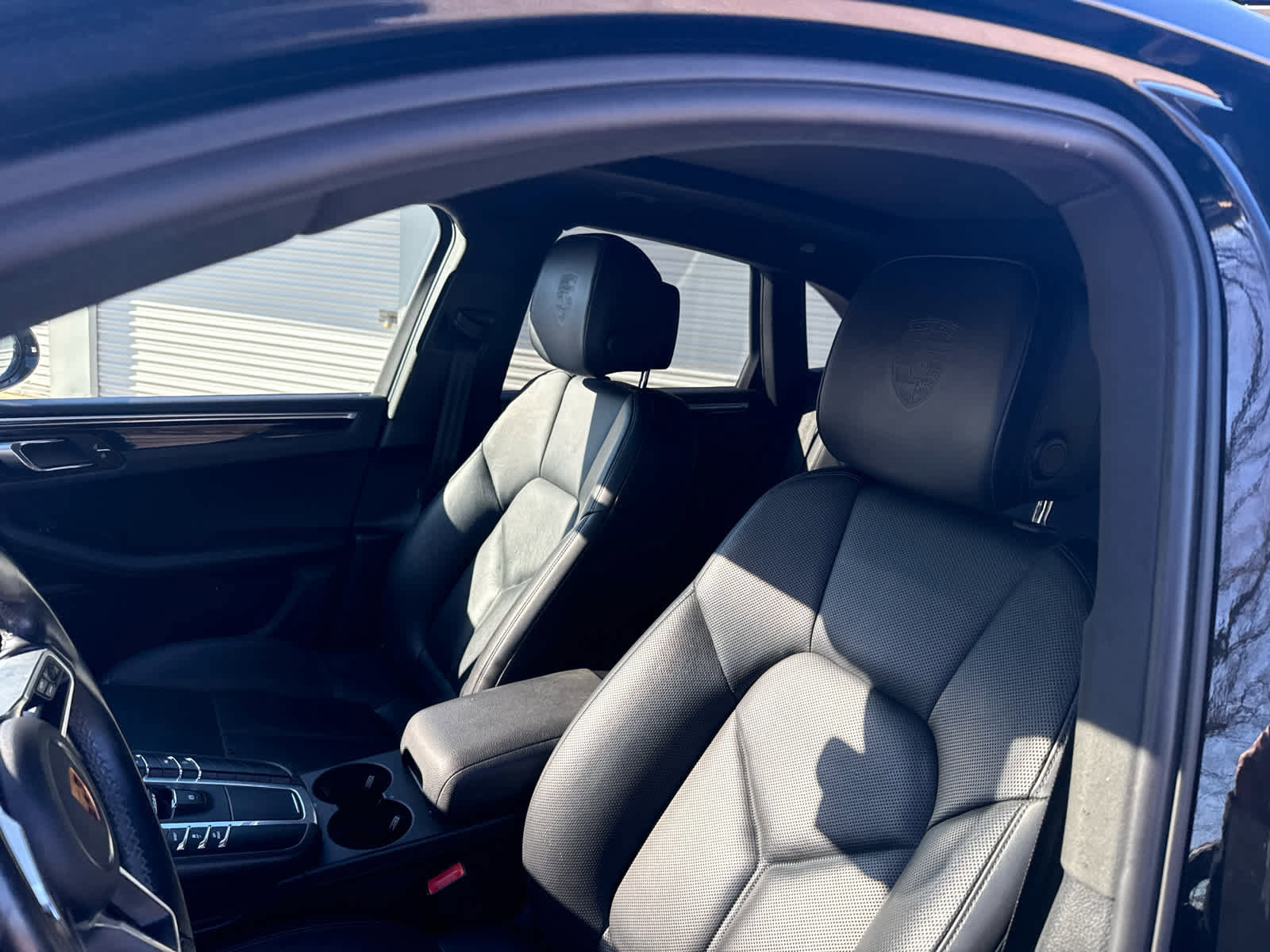 Used 2021 Porsche Macan AWD/4WD image 10