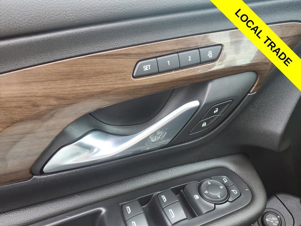 Used 2020 GMC Terrain Denali w/ Denali Premium Package image 17