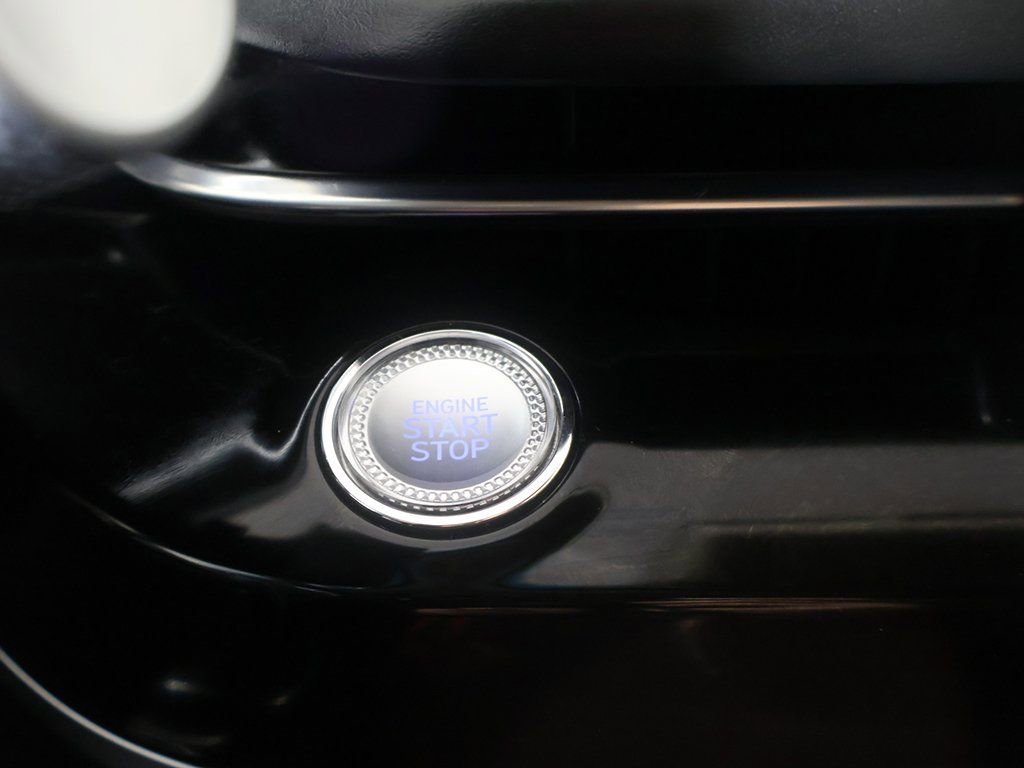 Used 2023 Genesis G80 2.5T image 35