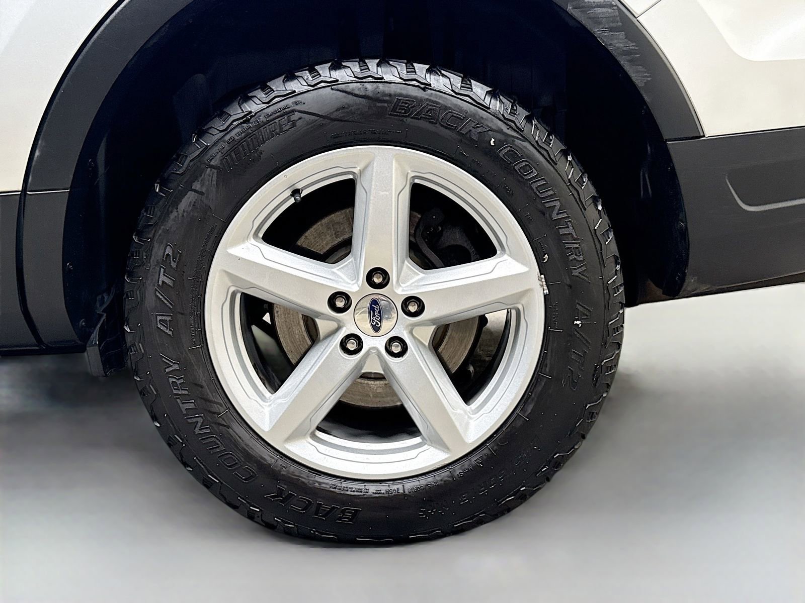 Used 2019 Ford Explorer 4WD w/ Class III Trailer Tow Package image 31