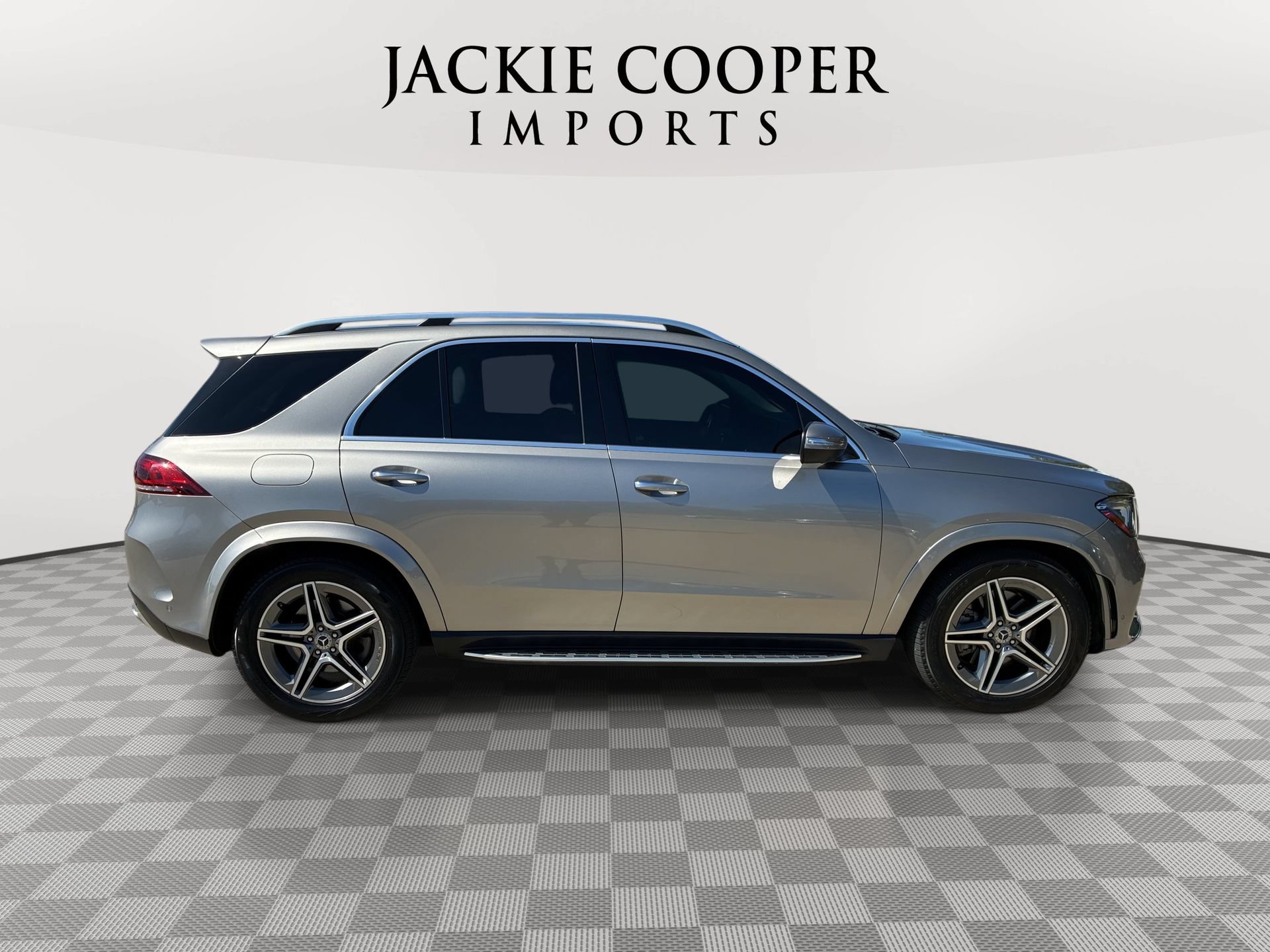 Used 2021 Mercedes-Benz GLE 580 4MATIC image 4