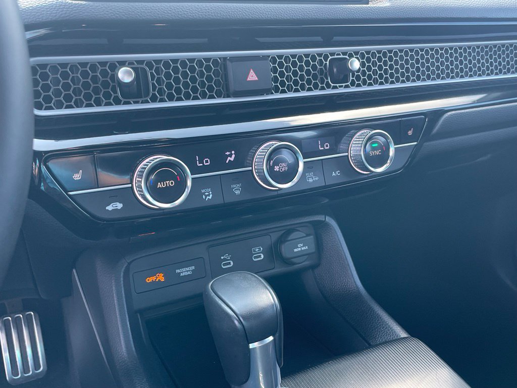 Used 2025 Honda Civic Sport image 17