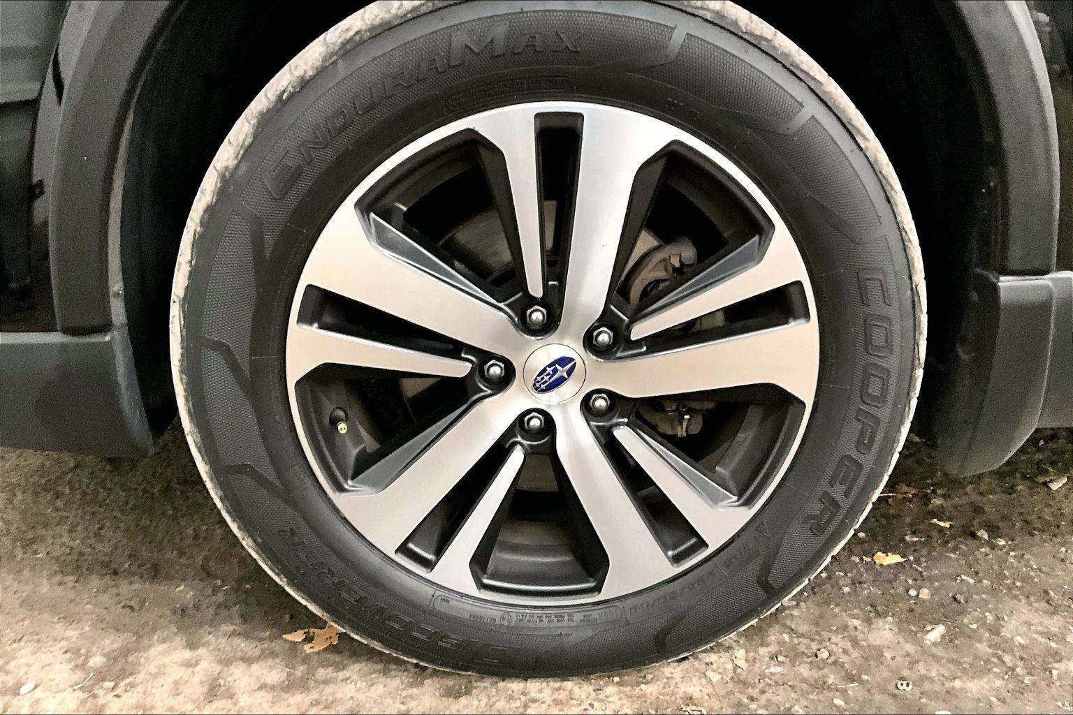 Used 2018 Subaru Outback 2.5i Limited image 9