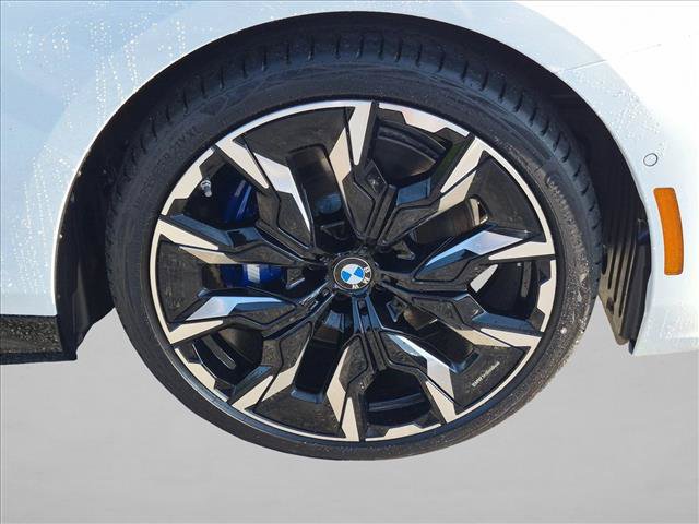 New 2027 BMW 550e xDrive w/ Executive Package AWD/4WD image 9