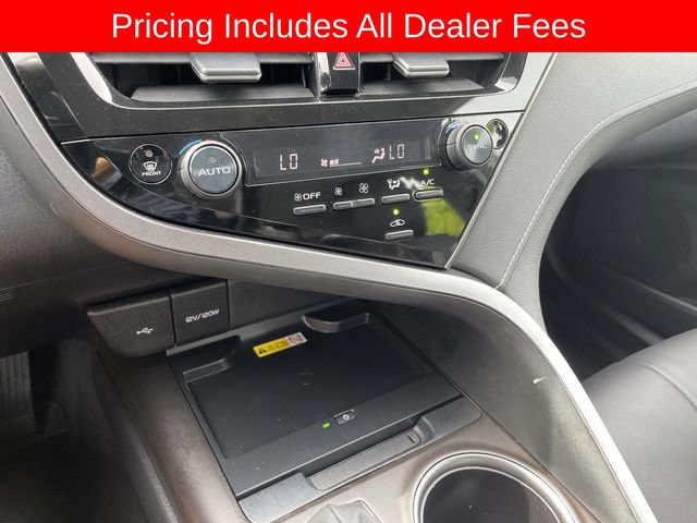 Used 2024 Toyota Camry XSE FWD image 32
