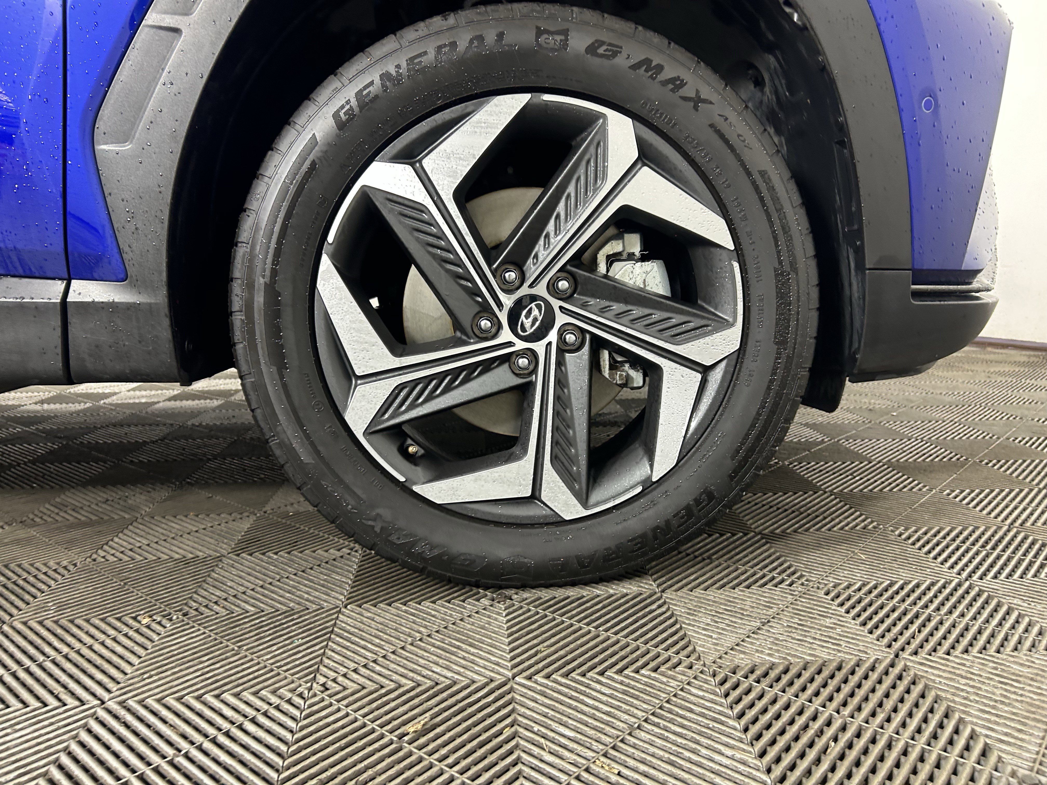 Used 2024 Hyundai Tucson Limited image 46