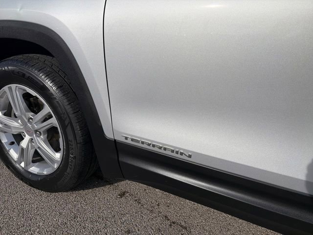 Used 2022 GMC Terrain SLE w/ Driver Convenience Package image 60