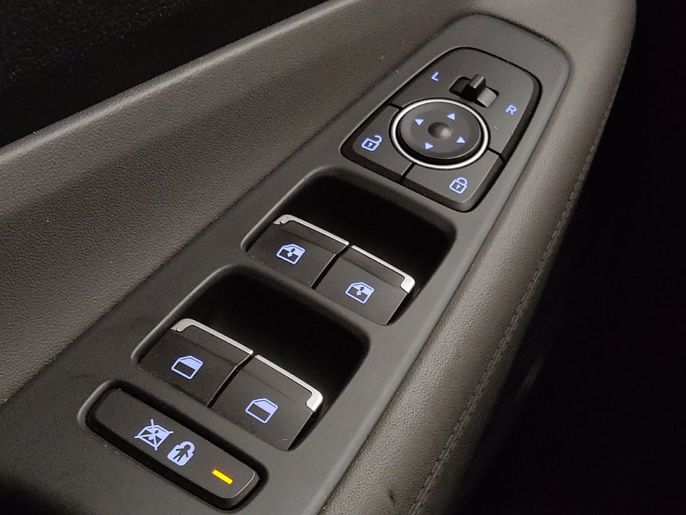 Used 2020 Hyundai Santa Fe SEL FWD image 27