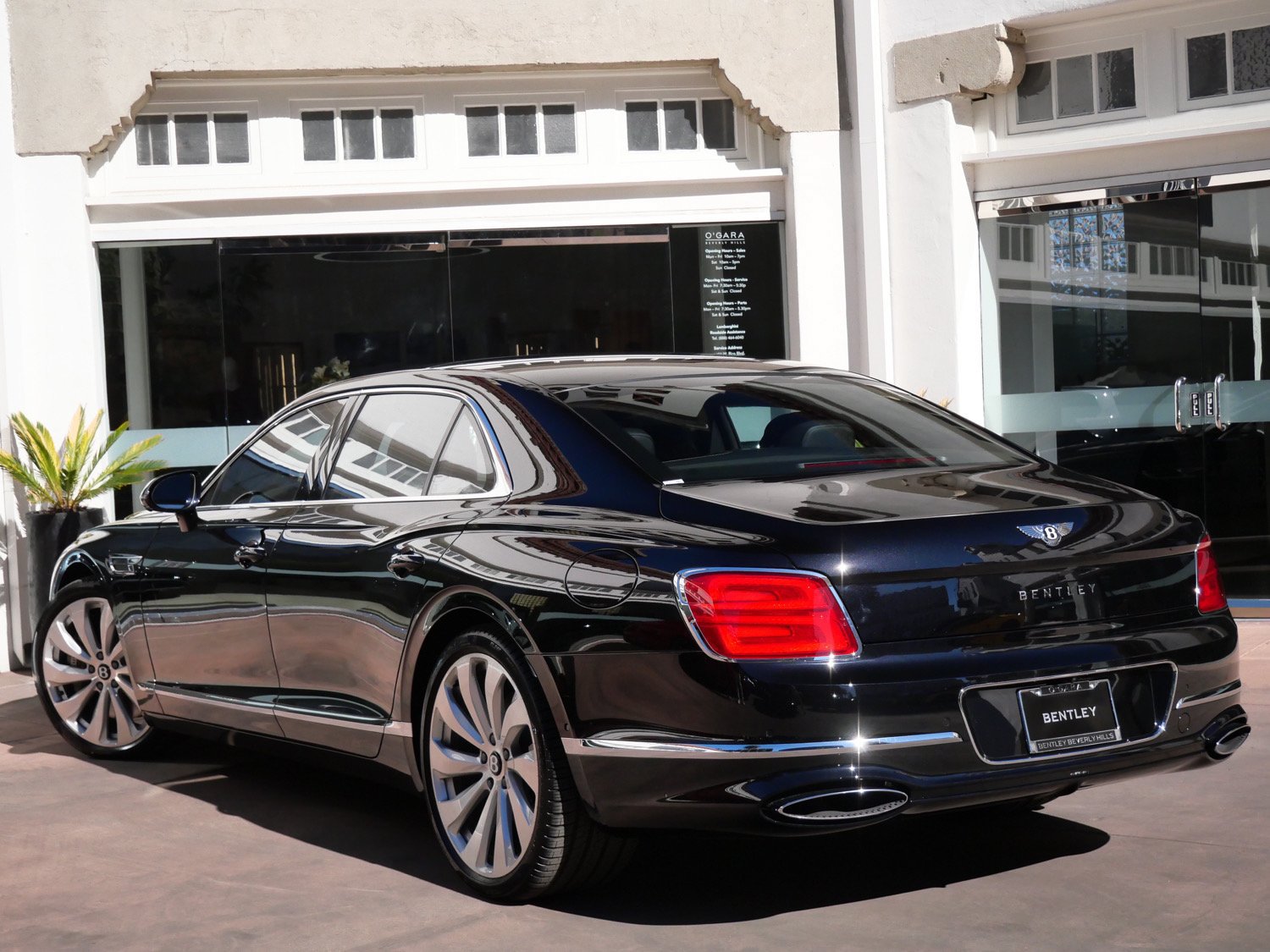 New 2026 Bentley Flying Spur V8 AWD/4WD image 3
