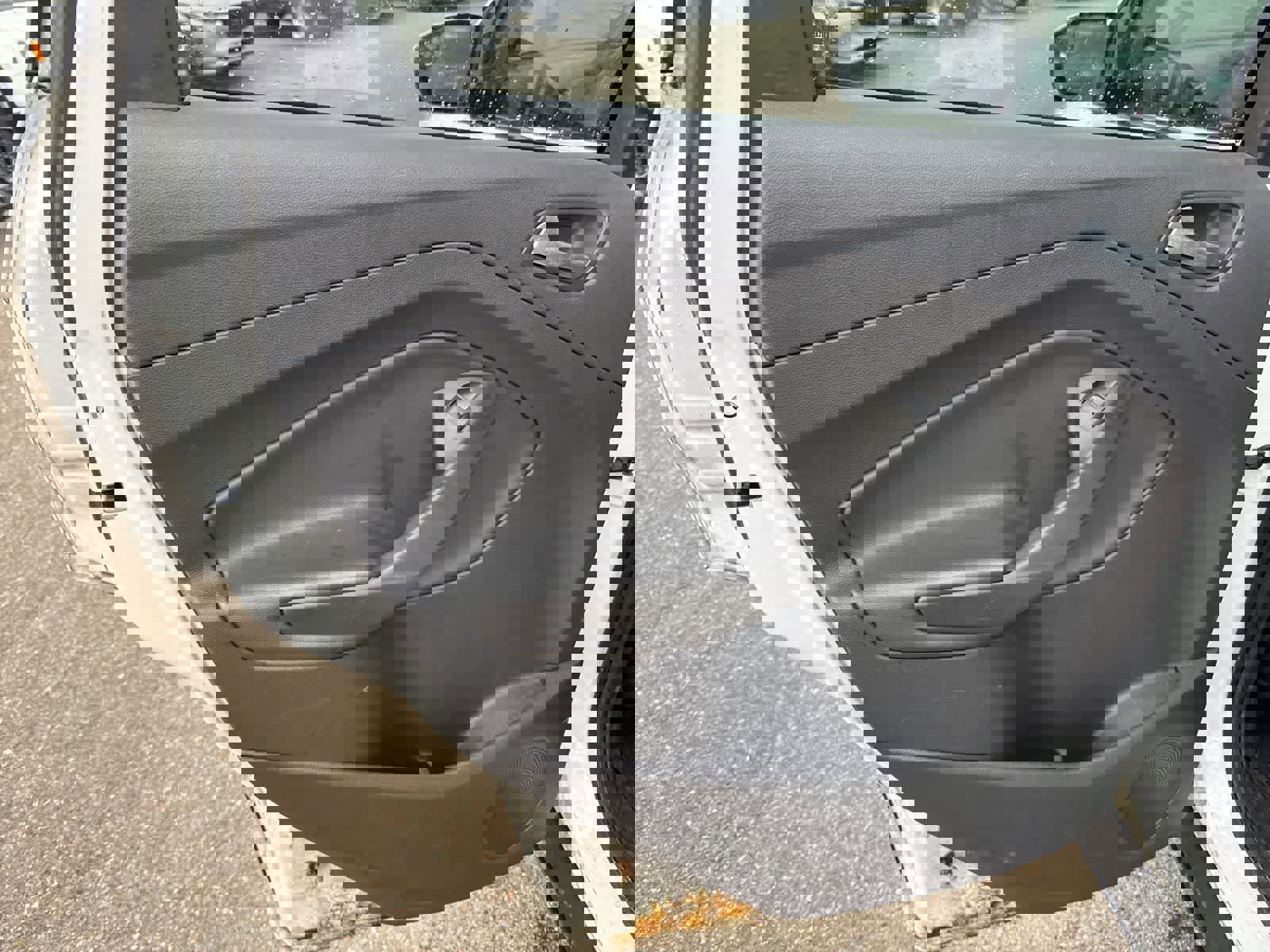 Used 2014 Ford Escape SE image 17