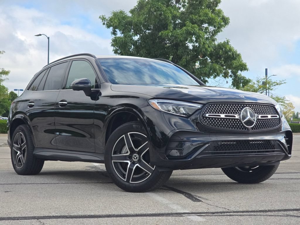 Certified 2026 Mercedes-Benz GLC 300 4MATIC image 1