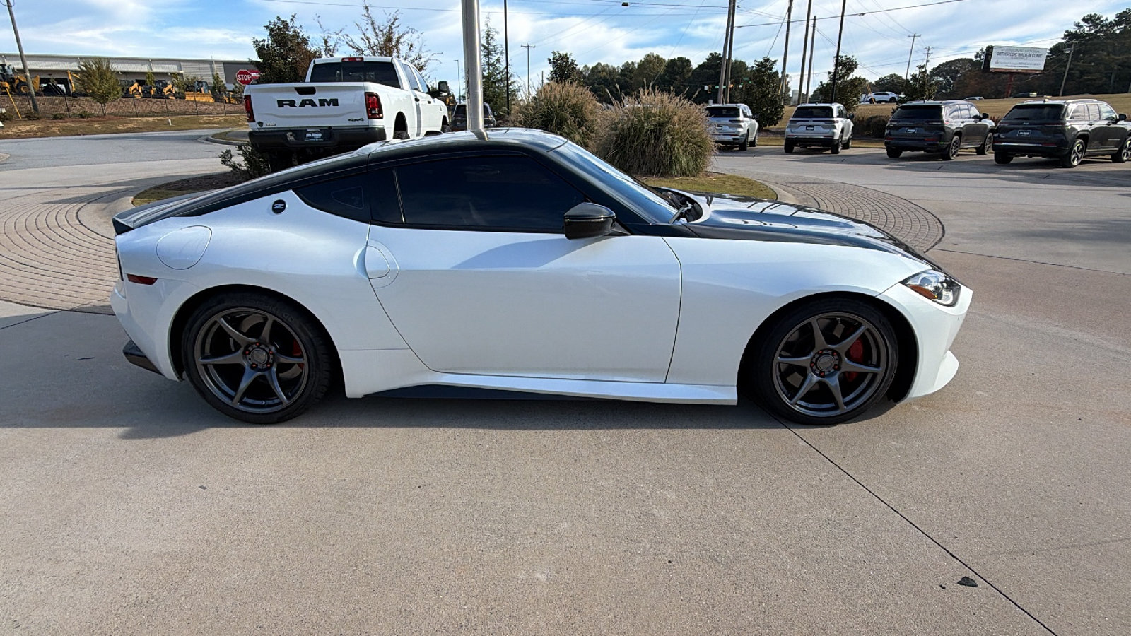 Used 2023 Nissan Z w/ Floor Mat Package (L93) RWD image 7