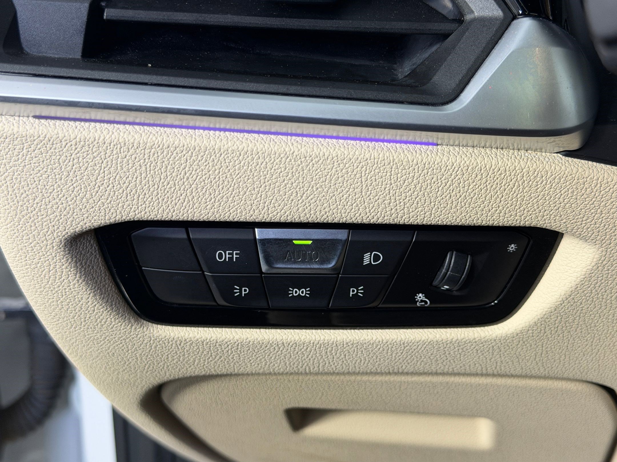 Used 2020 BMW 330i Sedan RWD image 18
