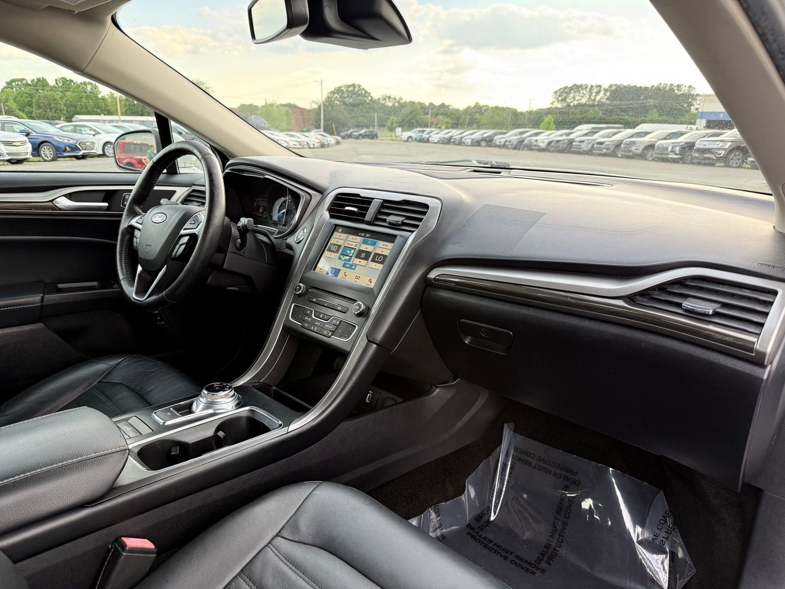 Used 2018 Ford Fusion SE w/ Equipment Group 602A FWD image 23