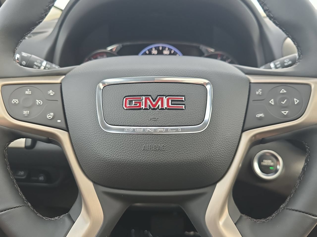 Used 2023 GMC Terrain Denali w/ Black Diamond Edition AWD/4WD image 12