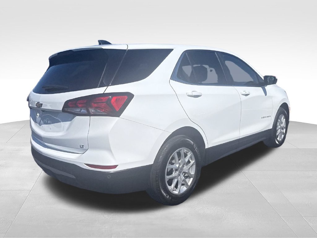 Used 2024 Chevrolet Equinox LT FWD image 10