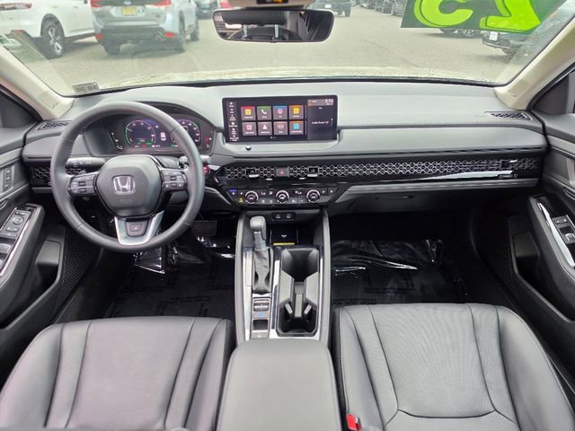 Certified 2025 Honda Accord Touring image 30