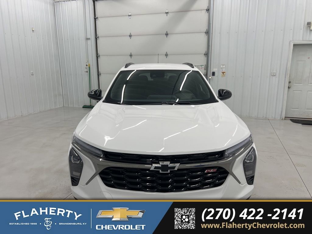 New 2026 Chevrolet Trax RS w/ Driver Confidence Package image 7