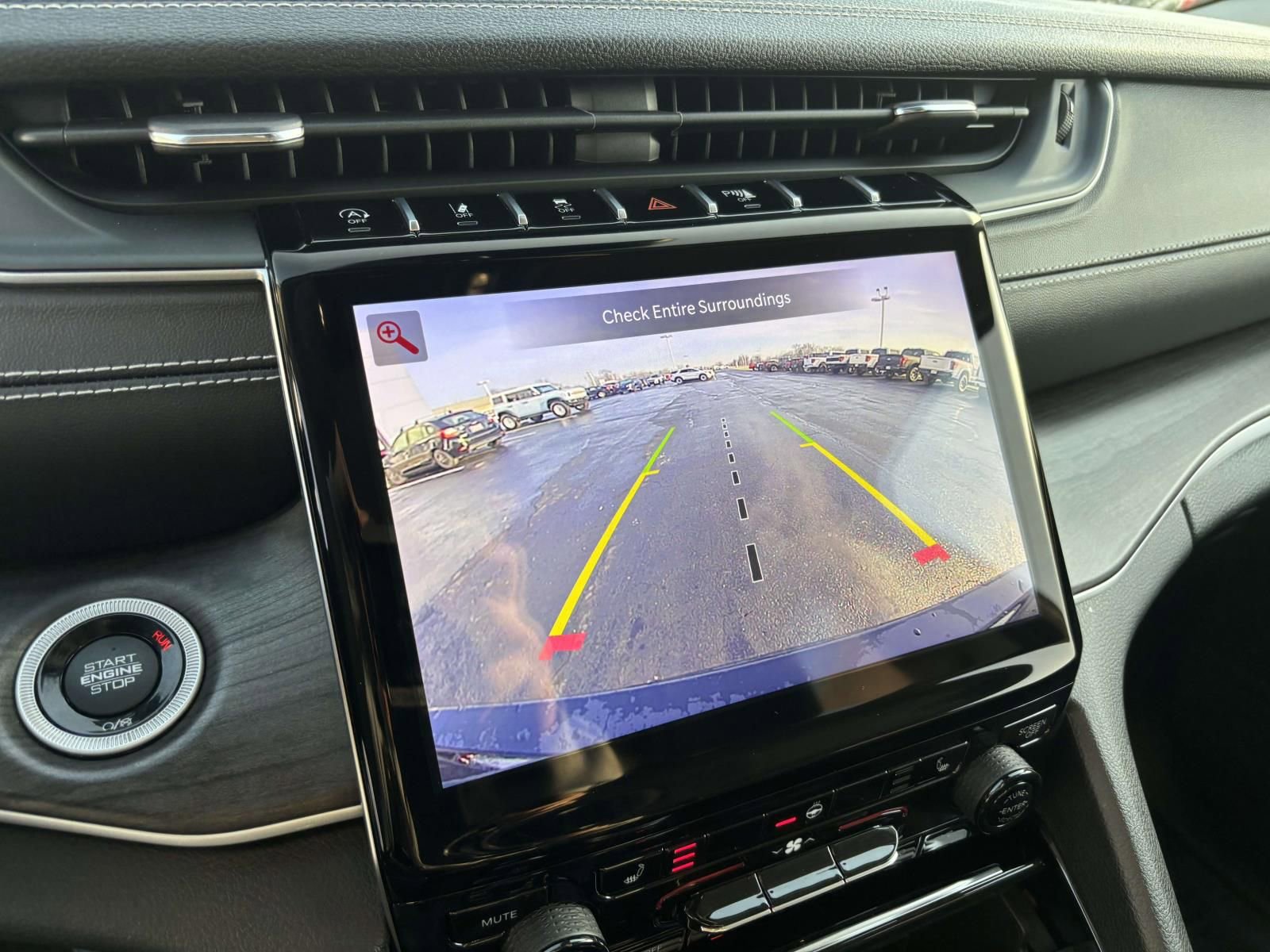 Used 2023 Jeep Grand Cherokee L Limited image 22