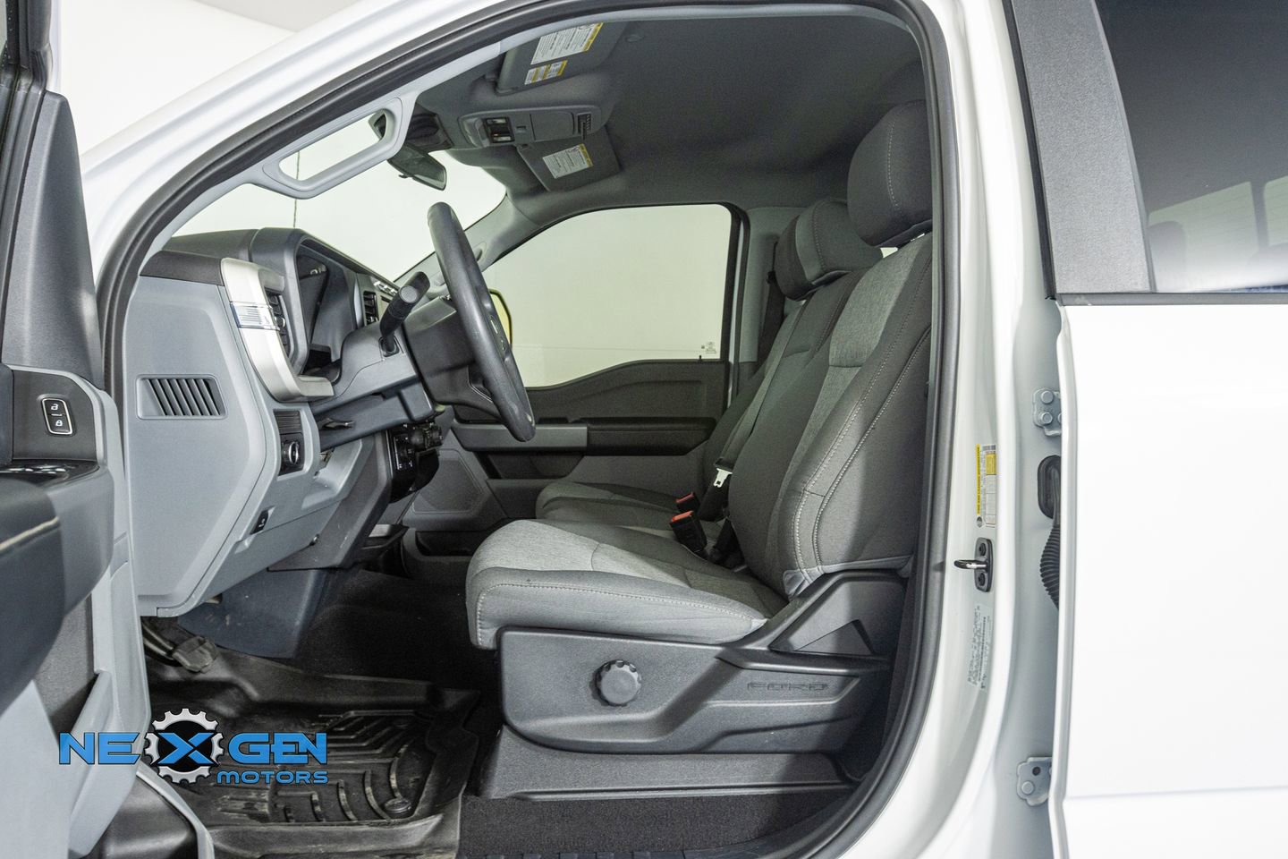 Used 2024 Ford F250 XL w/ STX Appearance Package image 11