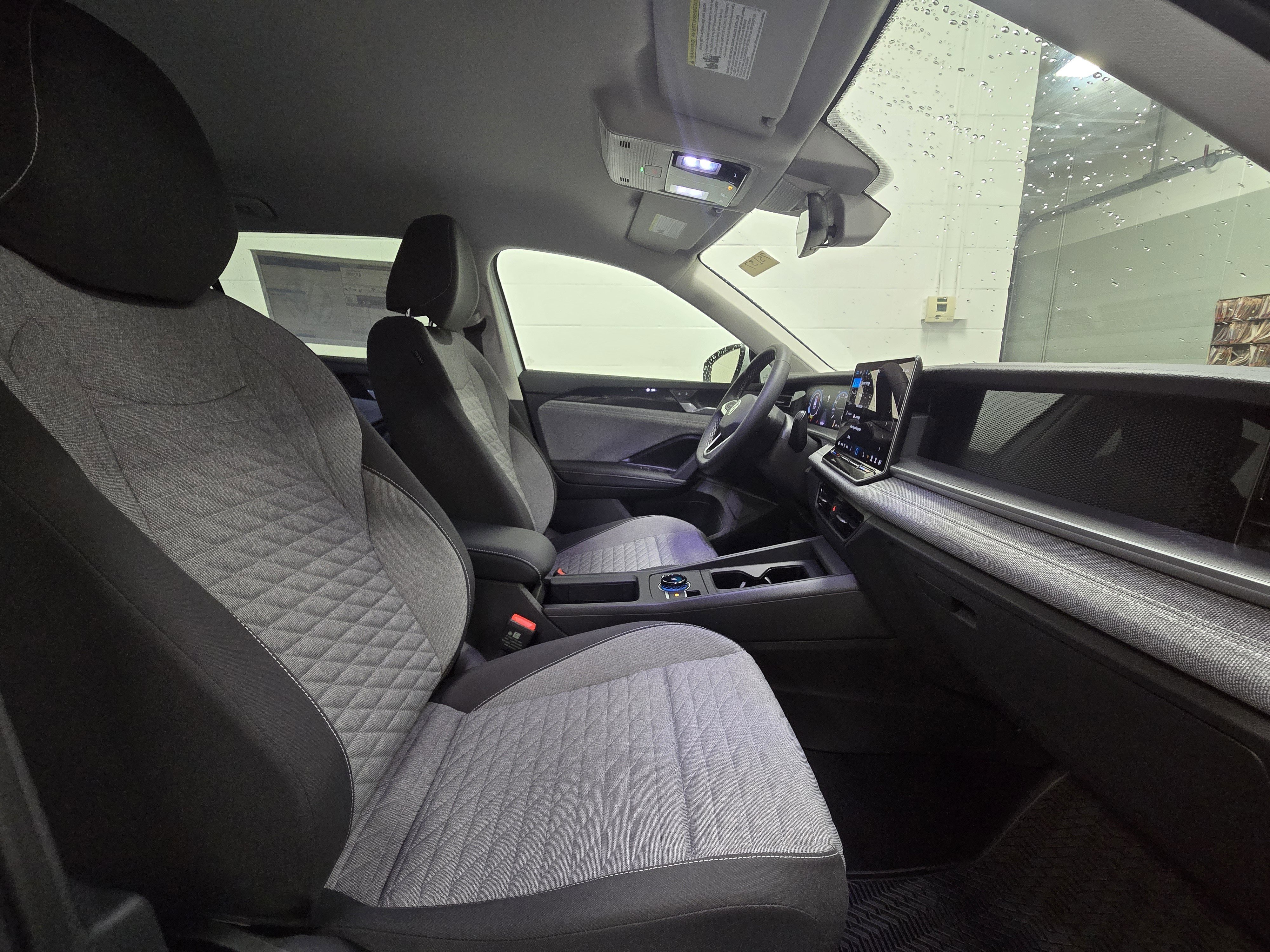 New 2025 Volkswagen Tiguan S image 11