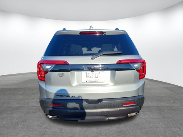Used 2023 GMC Acadia SLT w/ Elevation Edition image 7