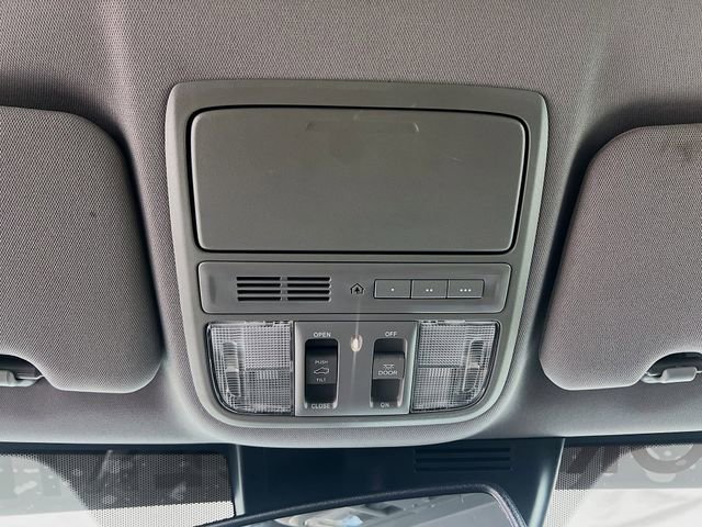 Used 2022 Honda CR-V Touring image 19