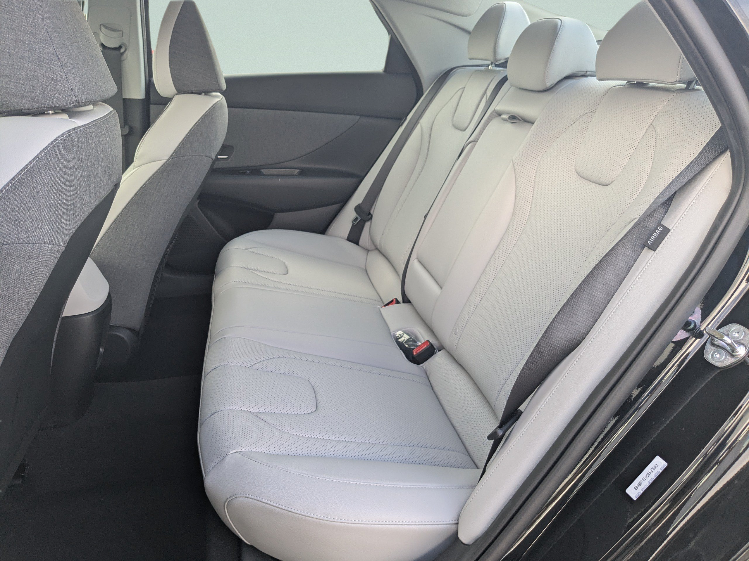 New 2026 Hyundai Elantra Limited FWD image 11