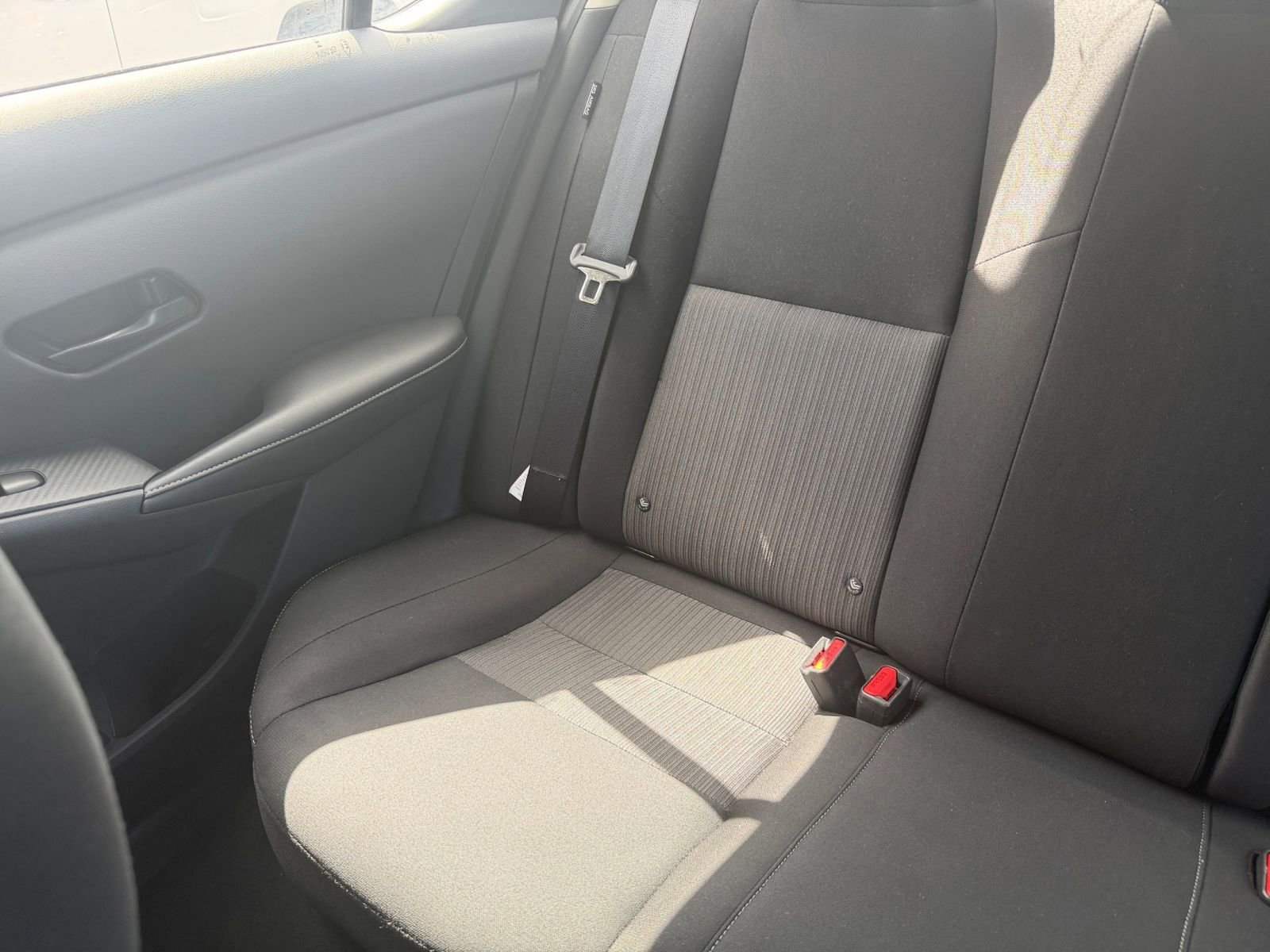 Used 2025 Nissan Sentra SV FWD image 37