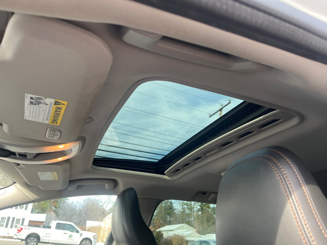 Used 2017 Volvo V60 T5 Cross Country w/ Convenience Package image 12