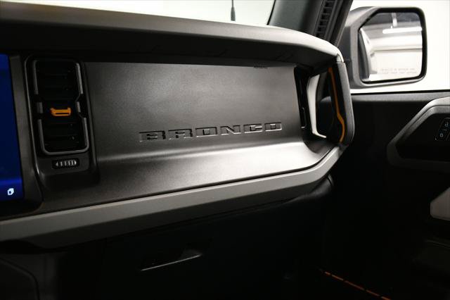 Used 2023 Ford Bronco Badlands w/ Sasquatch Package AWD/4WD image 28