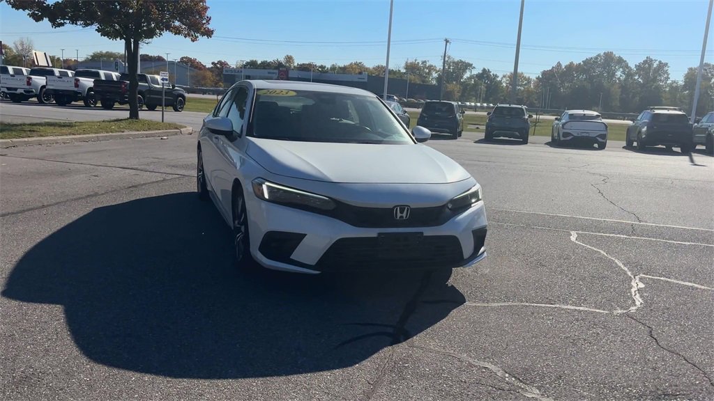 Used 2023 Honda Civic EX-L image 2