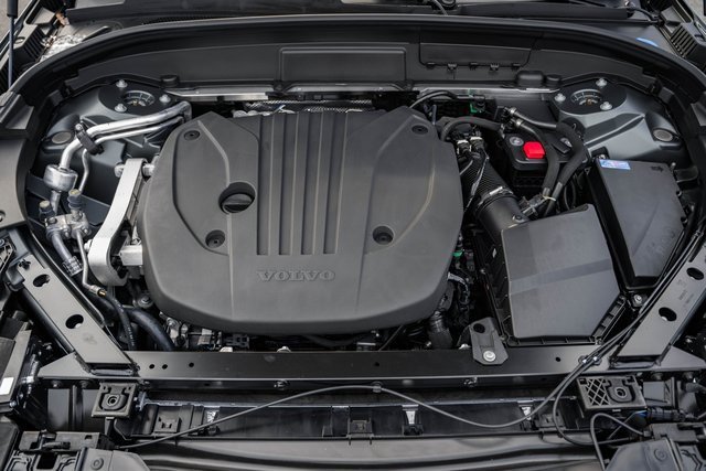 New 2026 Volvo XC60 B5 Plus w/ Protection Package Premier image 19
