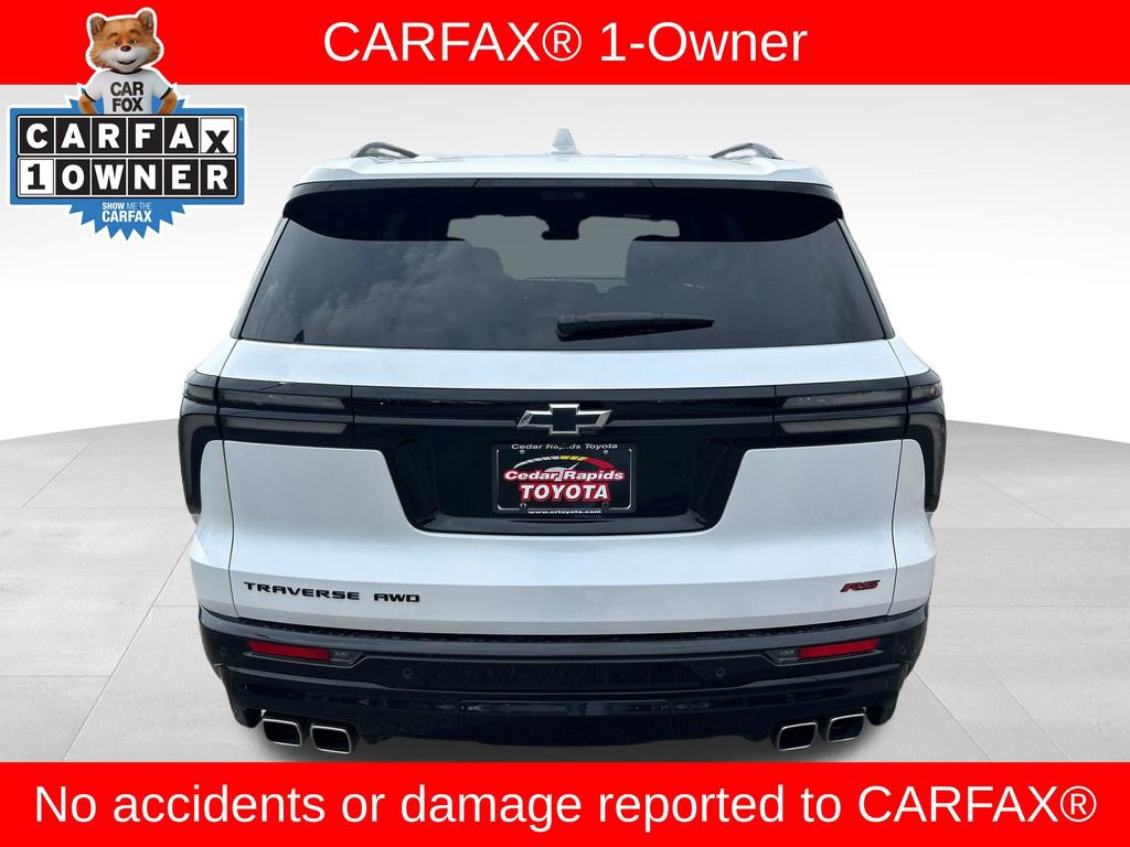 Used 2024 Chevrolet Traverse RS image 4