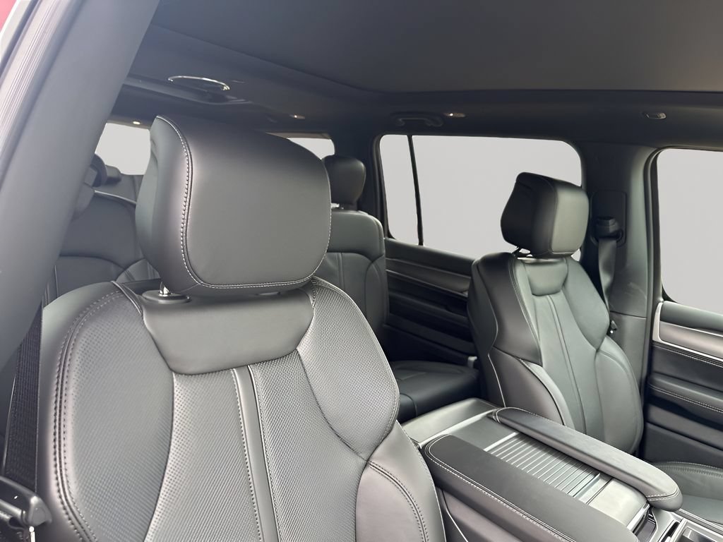 New 2026 Jeep Grand Wagoneer 4WD w/ Premium Group I image 16