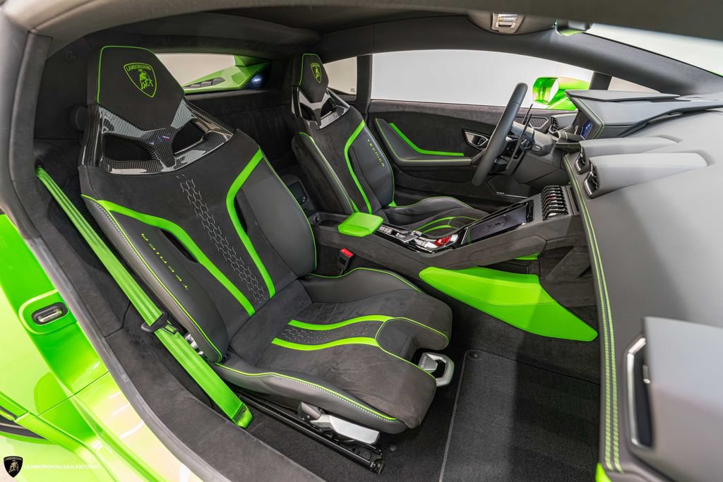 Used 2024 Lamborghini Huracan Tecnica RWD image 25